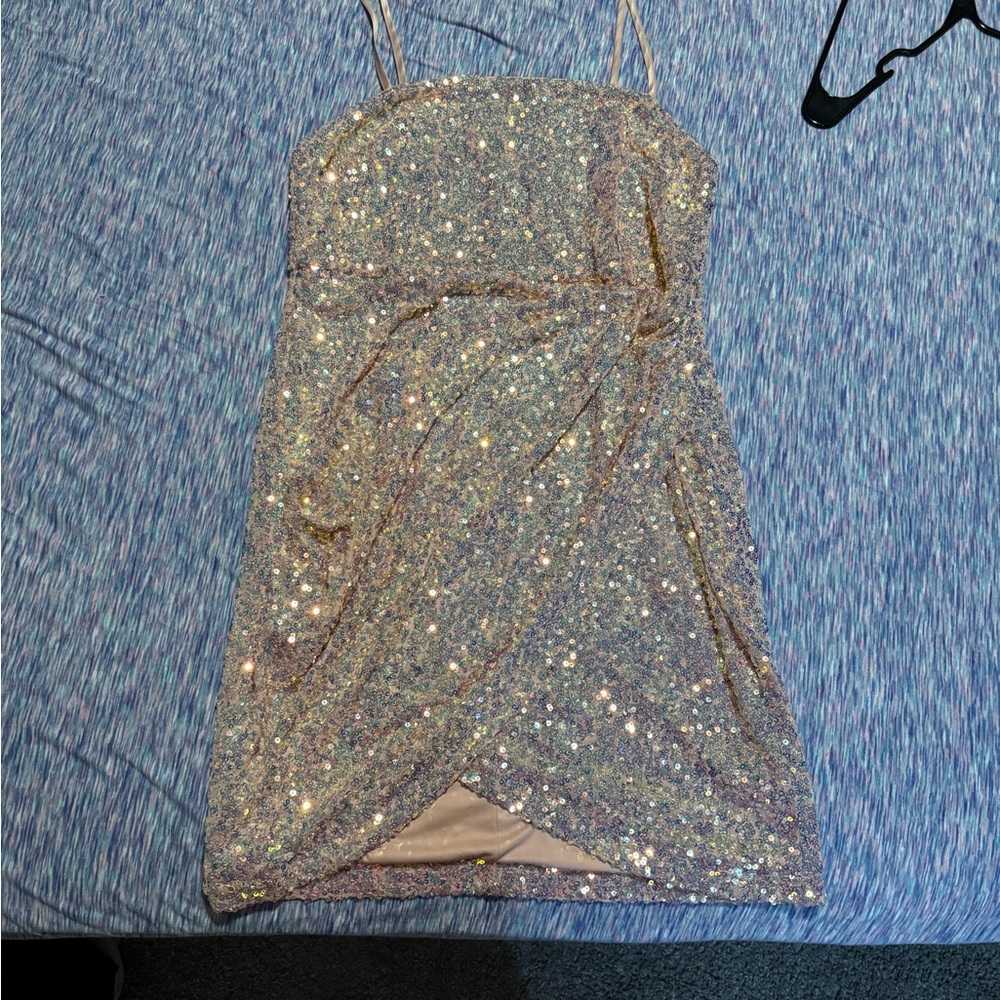 Forever 21 Glittering Sequin Mini Dress - pink